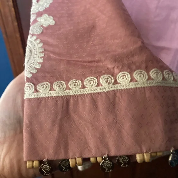 Khaadi Mauve Tunic with Cream embroidery and Trim - Picture 10 of 16